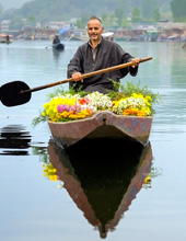 Srinagar Dal Lake flower Market