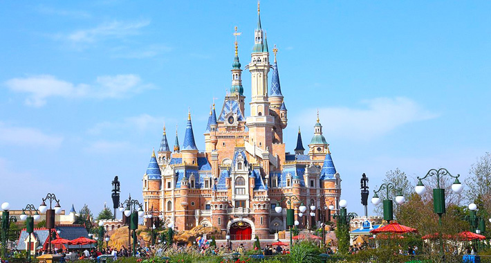 Hong Kong Disneyland package tour