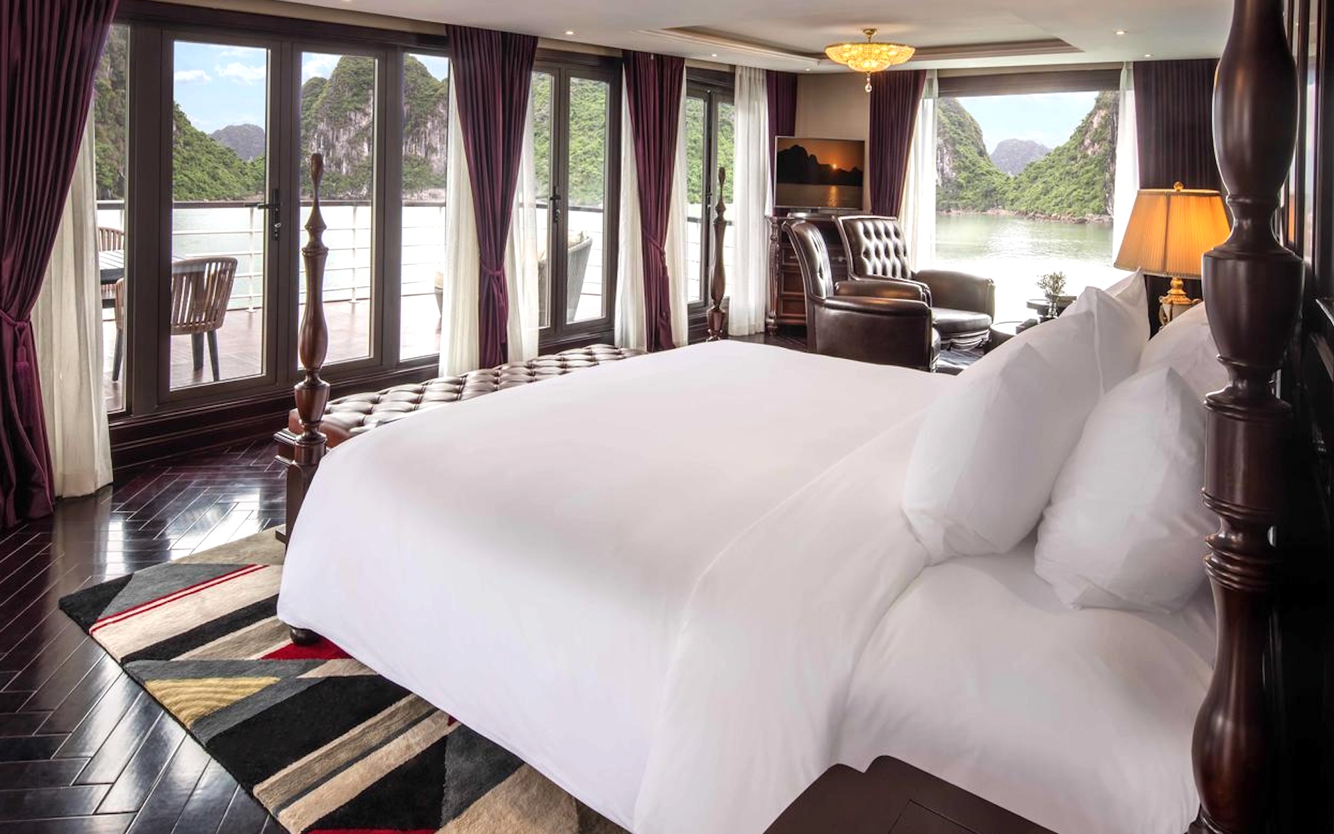 Bedroon on board the Cruise