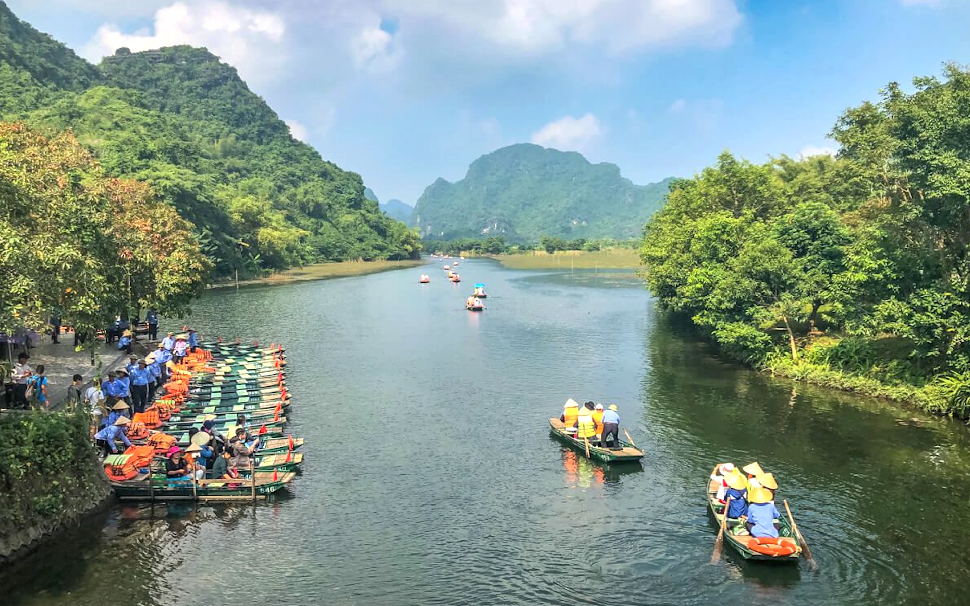 Boating in Trang An, Ninh Binh